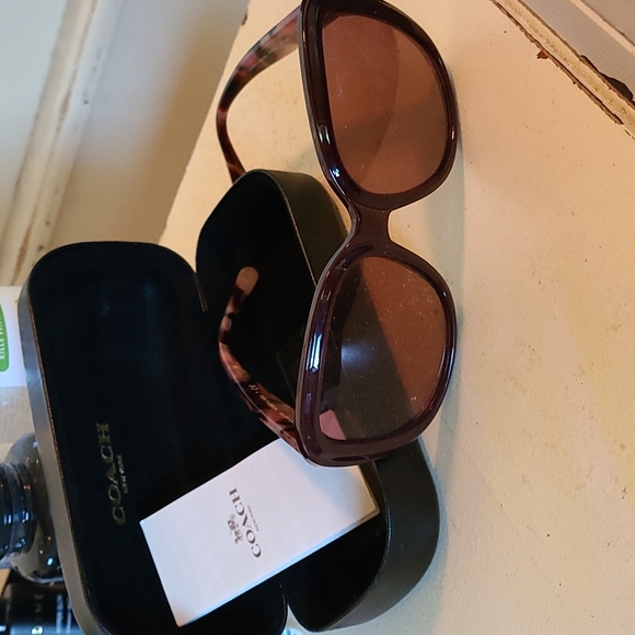 Coach sunglasses with case. main image 4